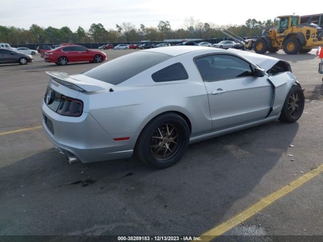 Photo 3 VIN: 1ZVBP8AM0D5208695 - FORD MUSTANG 