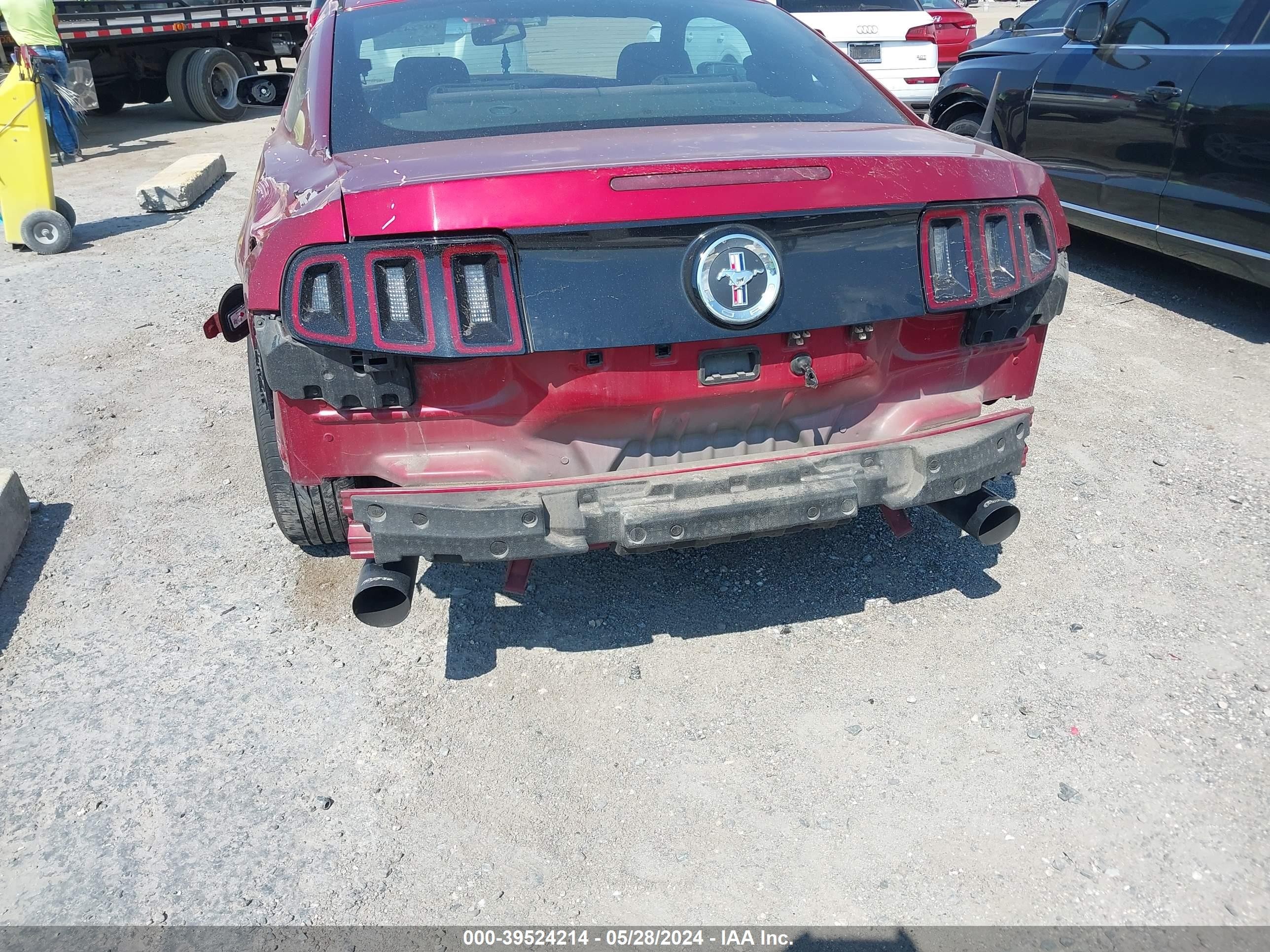 Photo 5 VIN: 1ZVBP8AM0E5298545 - FORD MUSTANG 