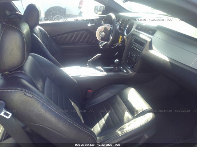 Photo 4 VIN: 1ZVBP8AM1B5125810 - FORD MUSTANG 