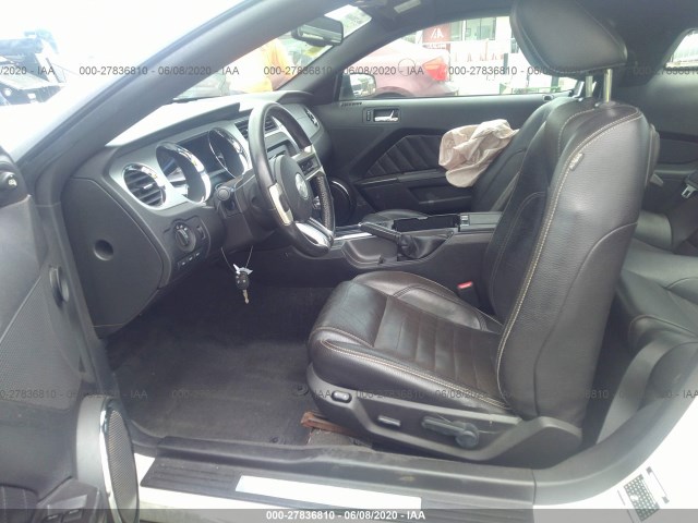 Photo 4 VIN: 1ZVBP8AM1C5211104 - FORD MUSTANG 