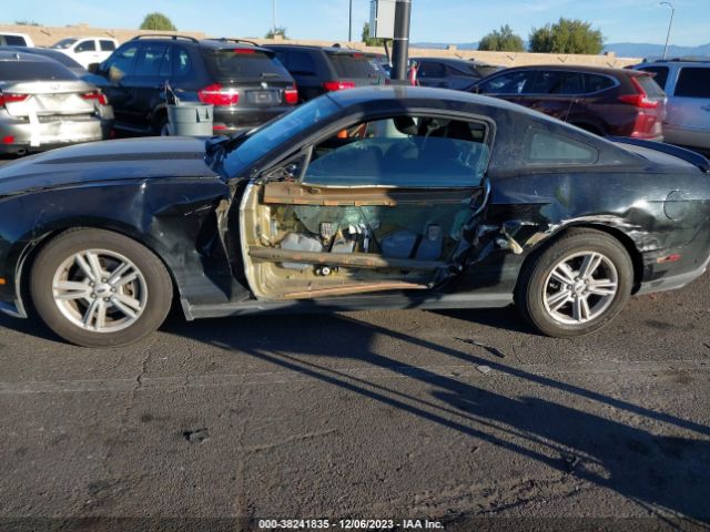 Photo 5 VIN: 1ZVBP8AM1C5230266 - FORD MUSTANG 