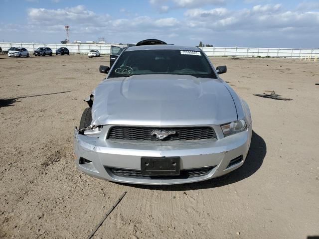 Photo 4 VIN: 1ZVBP8AM1C5233717 - FORD MUSTANG 