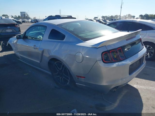 Photo 2 VIN: 1ZVBP8AM1D5203439 - FORD MUSTANG 