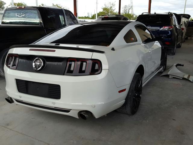 Photo 3 VIN: 1ZVBP8AM1D5268517 - FORD MUSTANG 