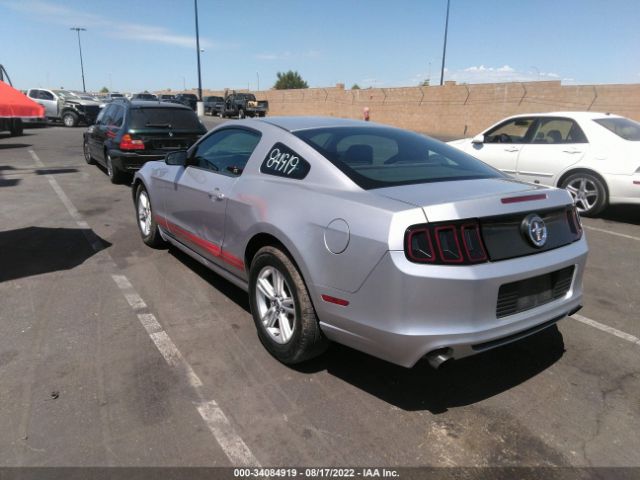 Photo 2 VIN: 1ZVBP8AM1E5212837 - FORD MUSTANG 