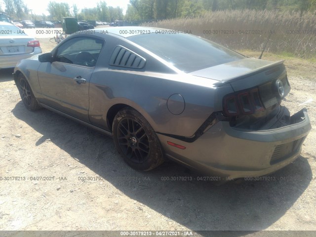 Photo 2 VIN: 1ZVBP8AM1E5269622 - FORD MUSTANG 