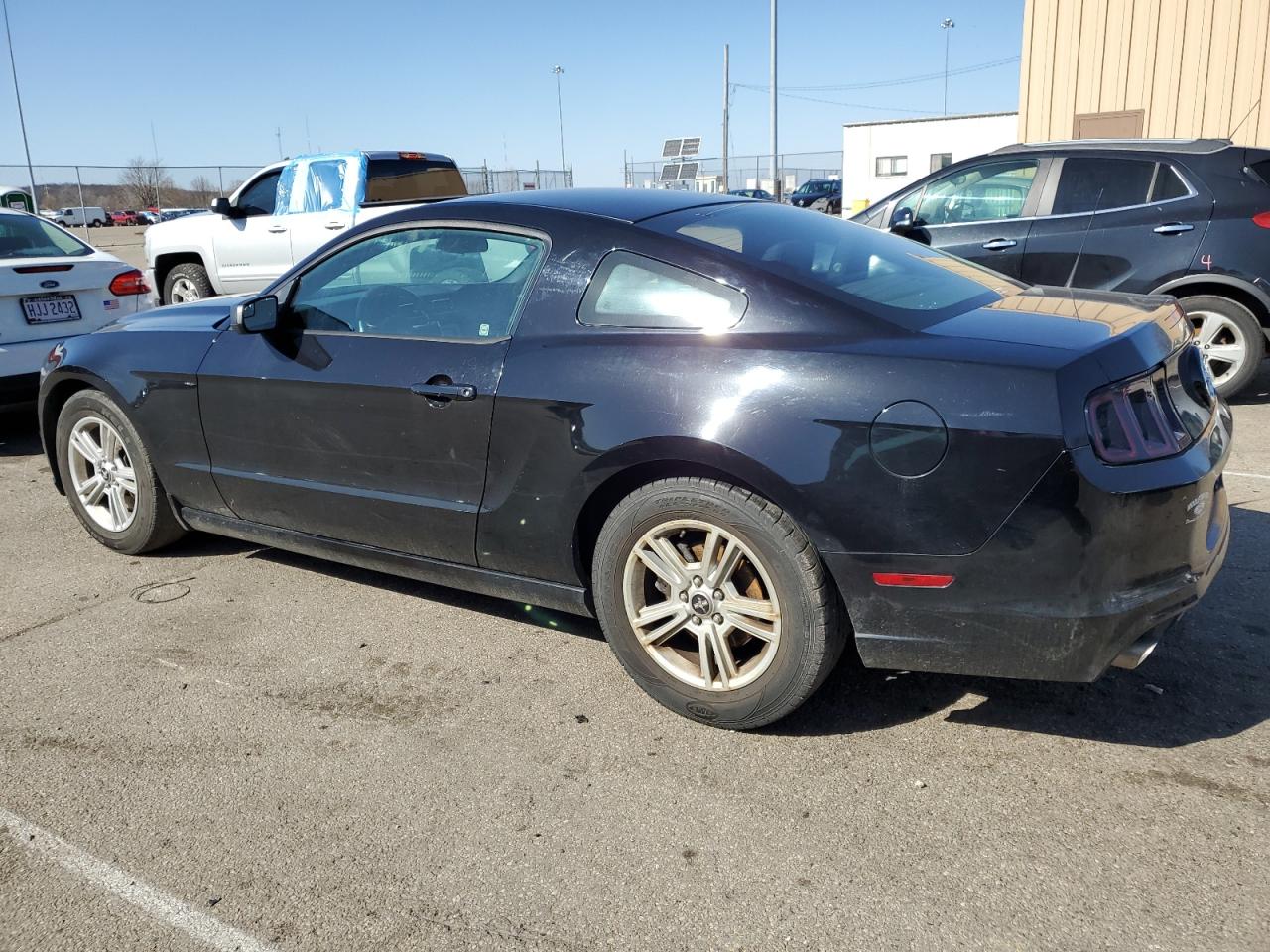 Photo 1 VIN: 1ZVBP8AM1E5303705 - FORD MUSTANG 