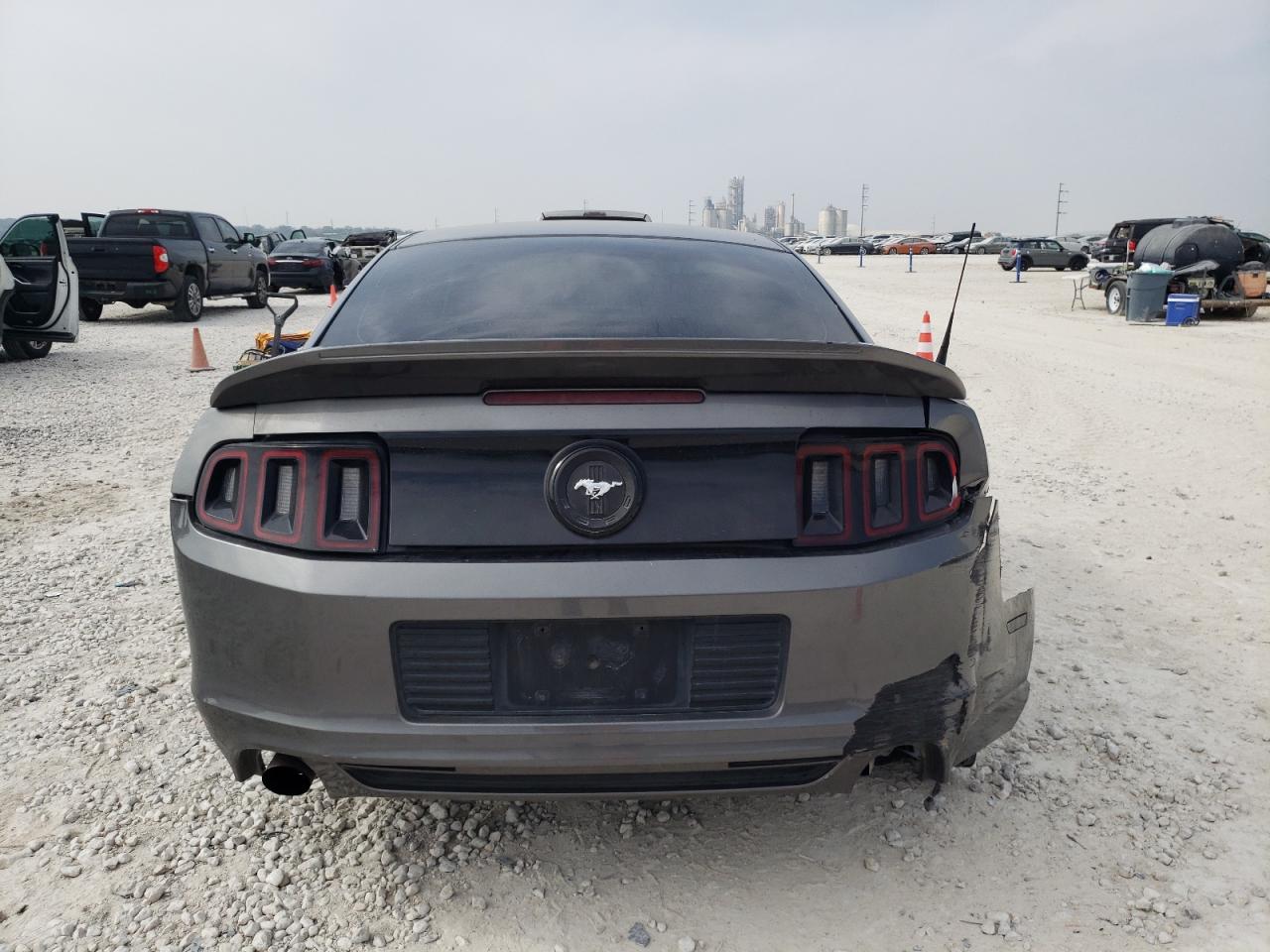 Photo 5 VIN: 1ZVBP8AM1E5326532 - FORD MUSTANG 