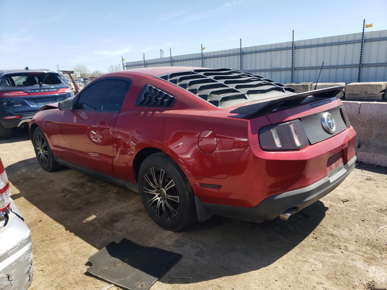 Photo 1 VIN: 1ZVBP8AM2B5124665 - FORD MUSTANG 