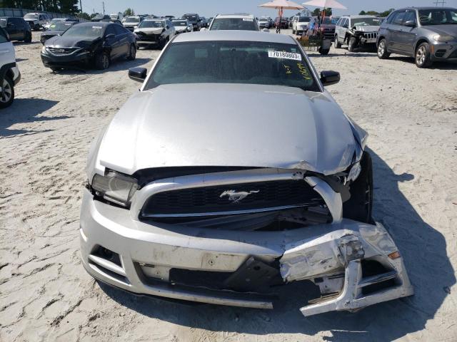 Photo 4 VIN: 1ZVBP8AM2D5220699 - FORD MUSTANG 