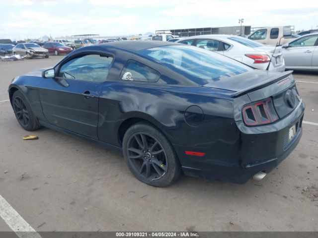 Photo 2 VIN: 1ZVBP8AM2E5294450 - FORD MUSTANG 