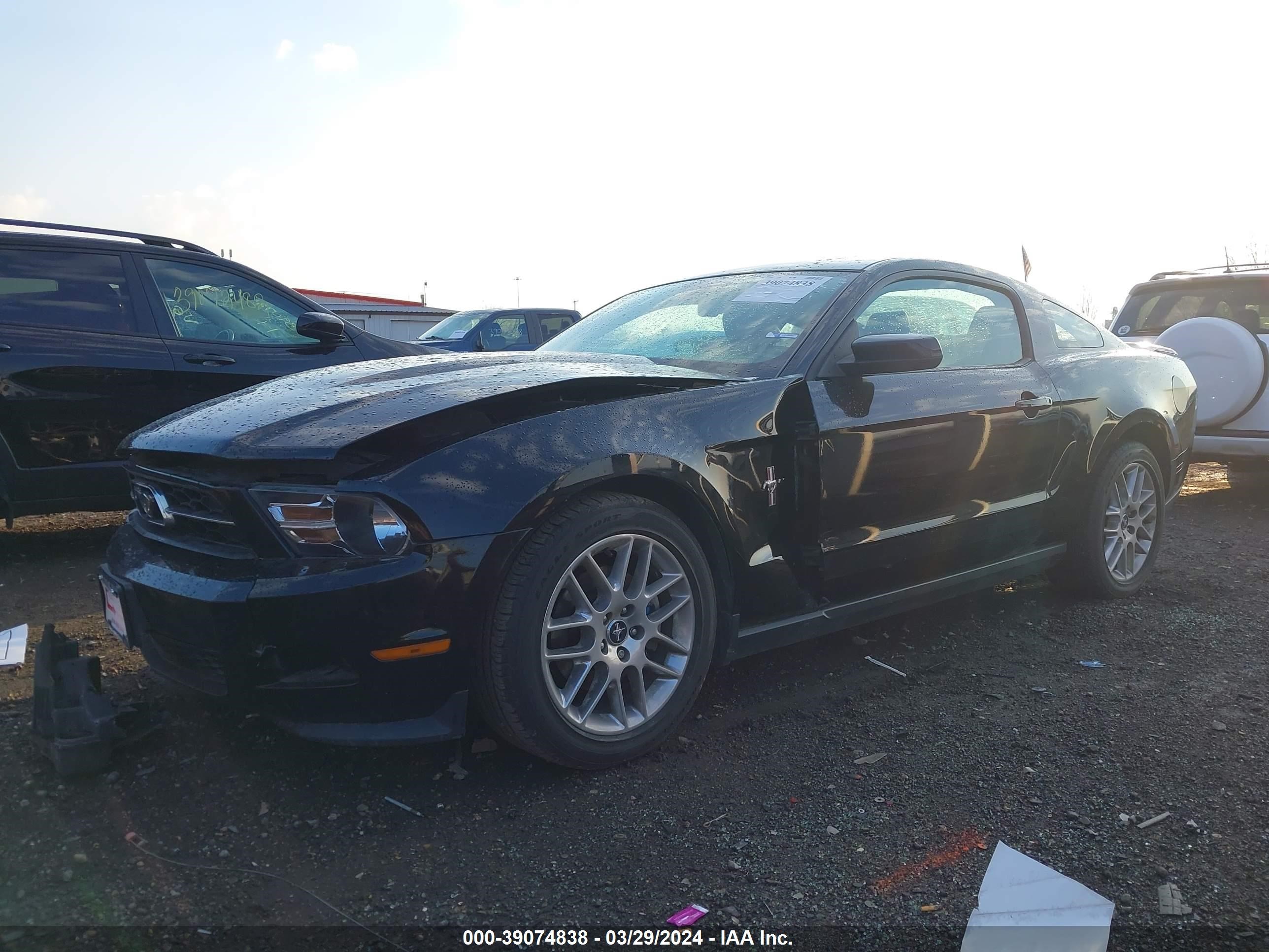 Photo 1 VIN: 1ZVBP8AM3C5209337 - FORD MUSTANG 