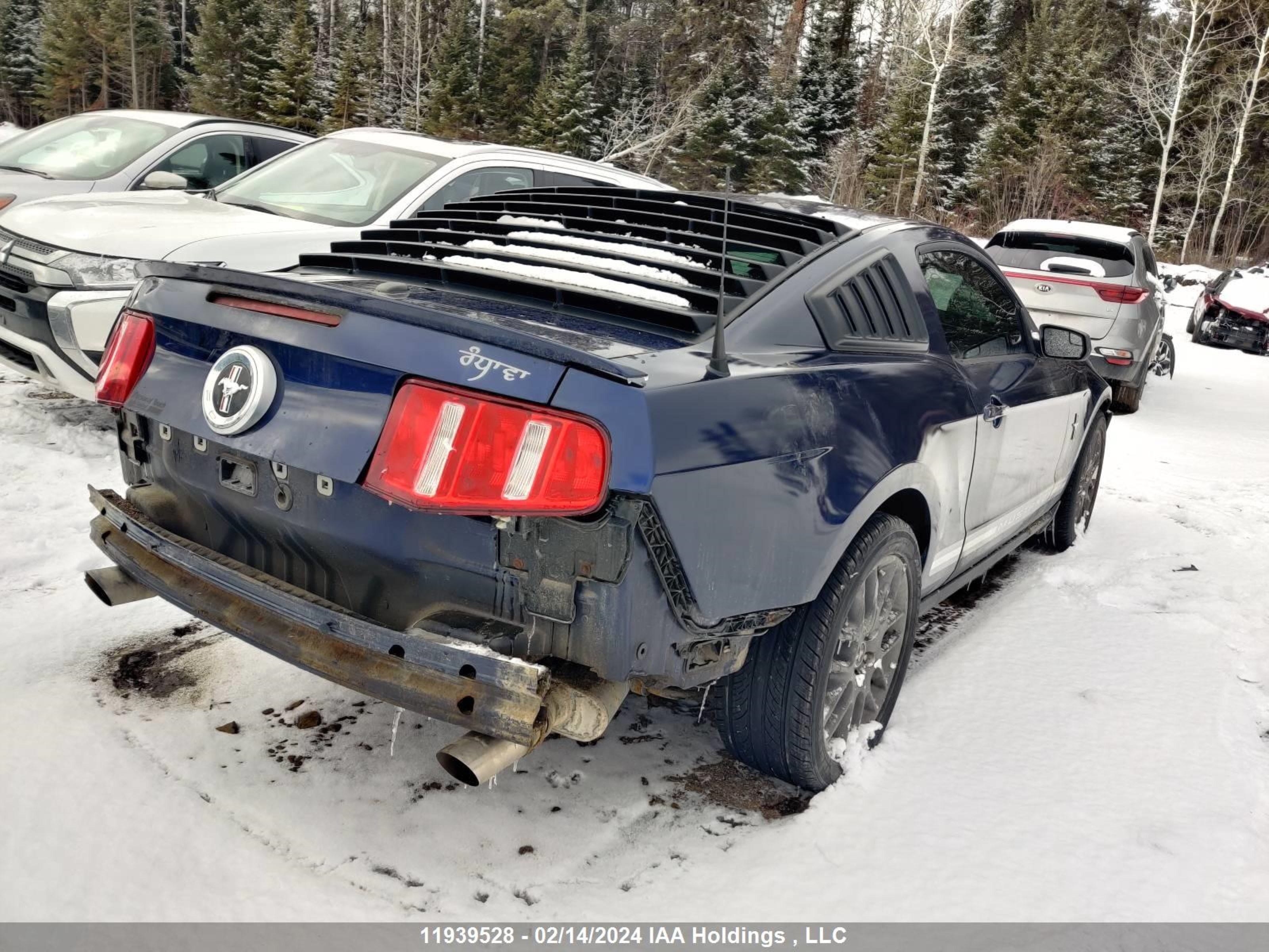 Photo 4 VIN: 1ZVBP8AM3C5217566 - FORD MUSTANG 