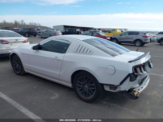 Photo 2 VIN: 1ZVBP8AM4E5207163 - FORD MUSTANG 