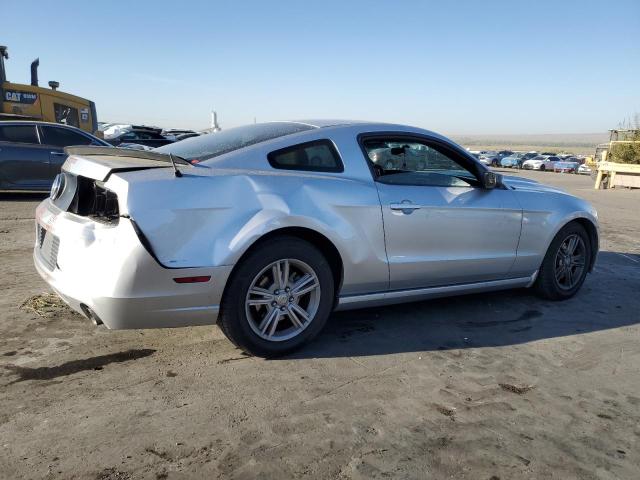 Photo 2 VIN: 1ZVBP8AM4E5235979 - FORD MUSTANG 