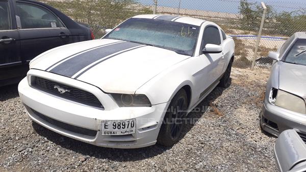 Photo 3 VIN: 1ZVBP8AM4E5253320 - FORD MUSTANG 