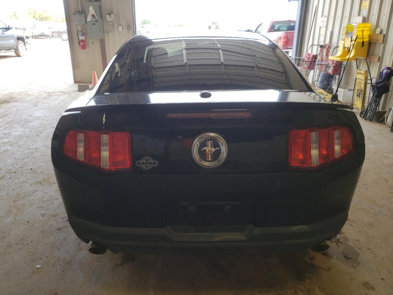 Photo 5 VIN: 1ZVBP8AM5B5103129 - FORD MUSTANG 