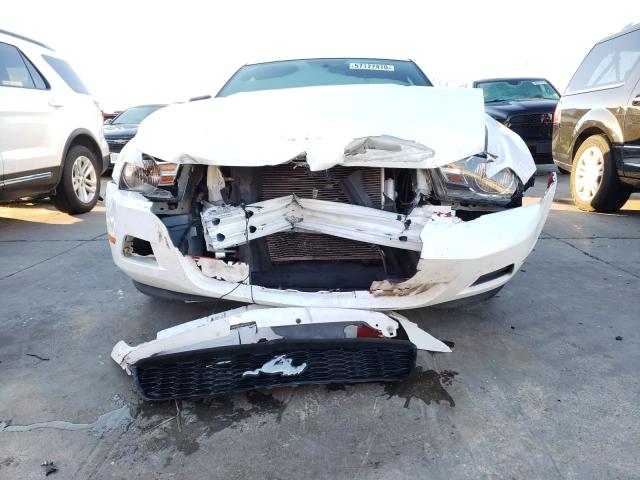 Photo 8 VIN: 1ZVBP8AM5B5139967 - FORD MUSTANG 