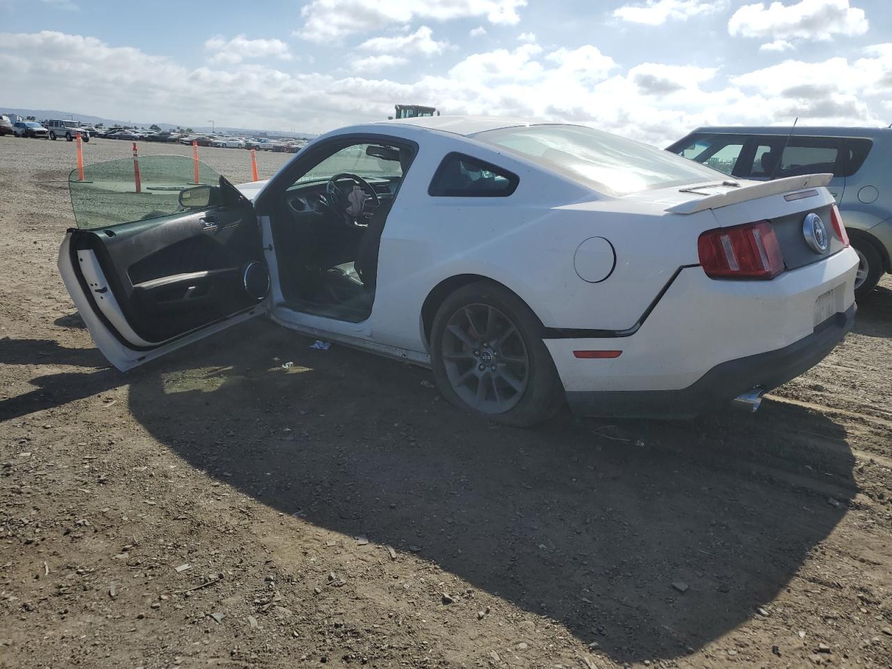 Photo 1 VIN: 1ZVBP8AM5B5165582 - FORD MUSTANG 