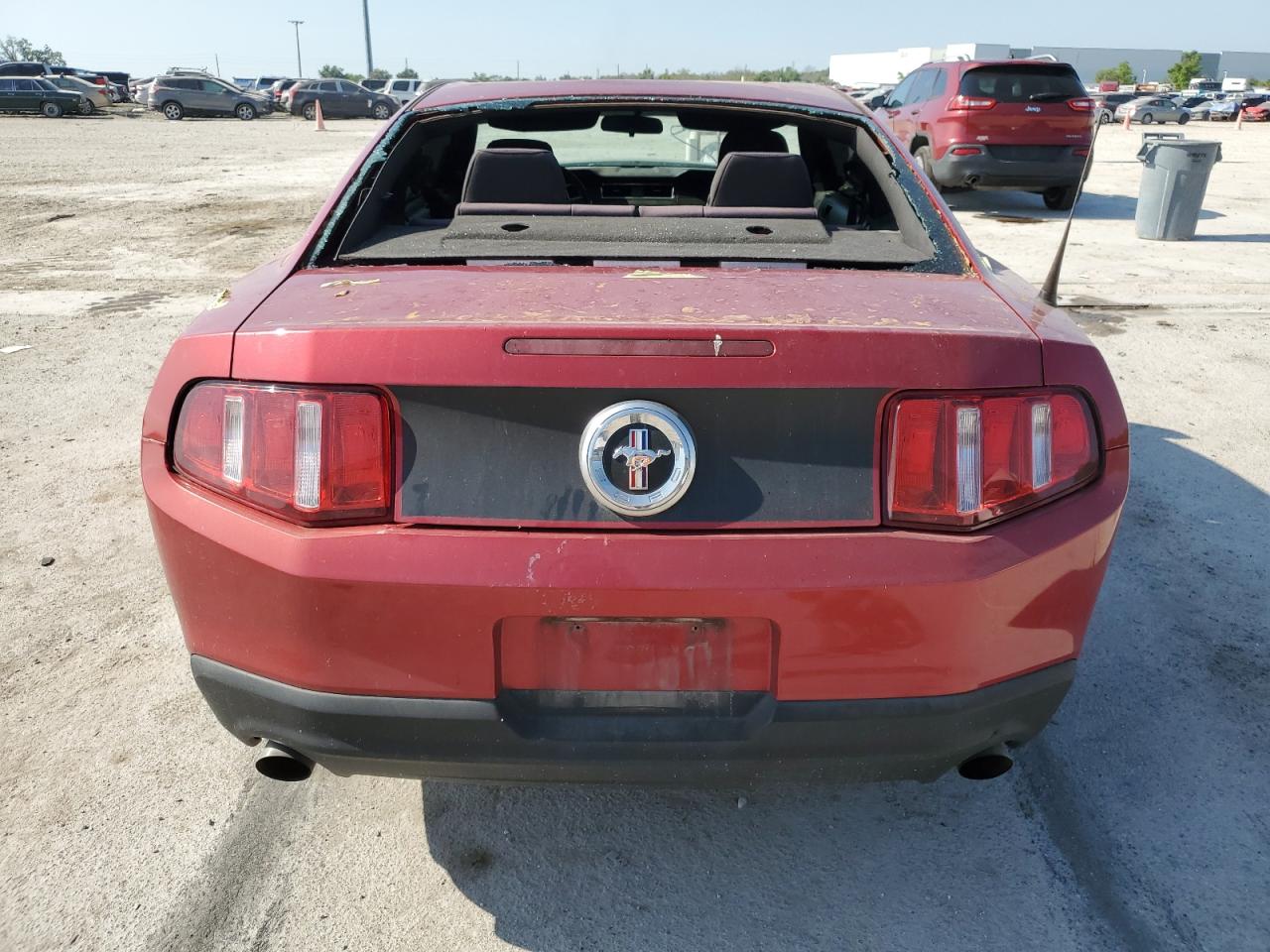 Photo 5 VIN: 1ZVBP8AM5C5215995 - FORD MUSTANG 