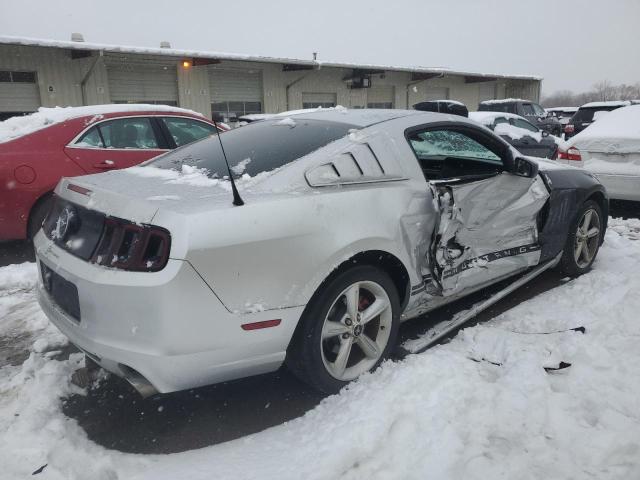 Photo 2 VIN: 1ZVBP8AM5D5203217 - FORD MUSTANG 