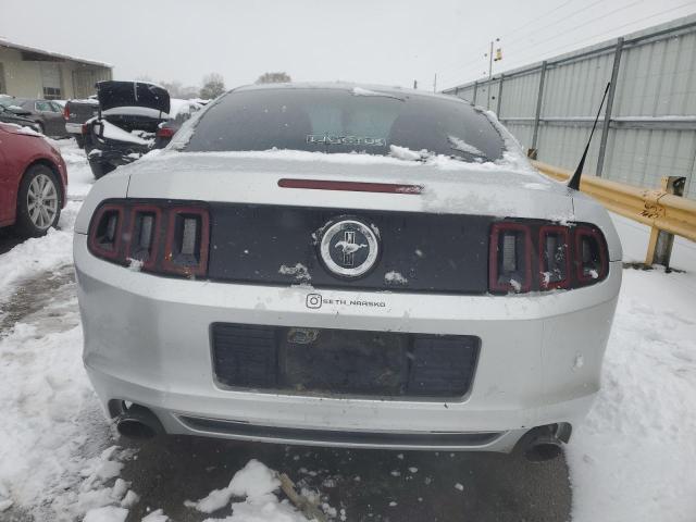 Photo 5 VIN: 1ZVBP8AM5D5203217 - FORD MUSTANG 