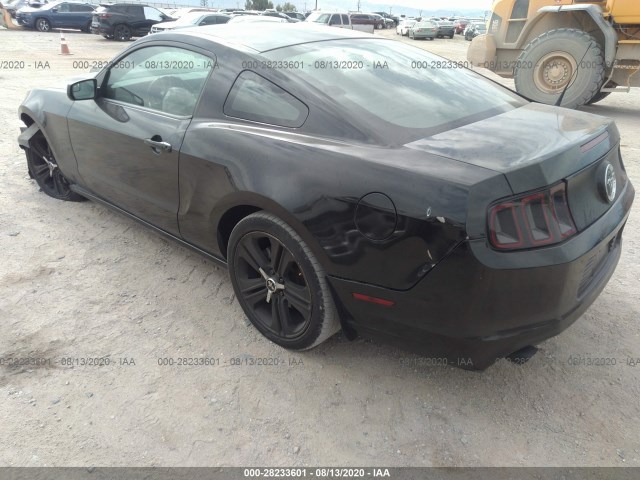 Photo 2 VIN: 1ZVBP8AM5D5233527 - FORD MUSTANG 