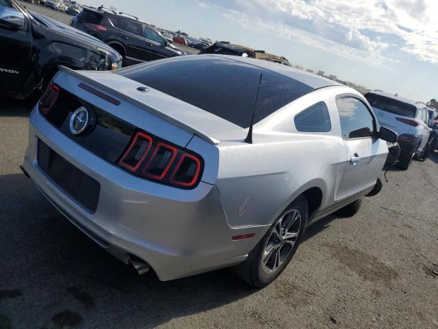 Photo 2 VIN: 1ZVBP8AM5D5242051 - FORD MUSTANG 