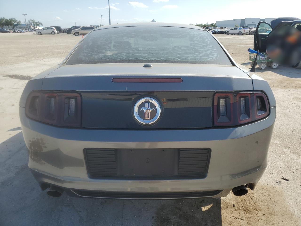 Photo 5 VIN: 1ZVBP8AM5E5302122 - FORD MUSTANG 