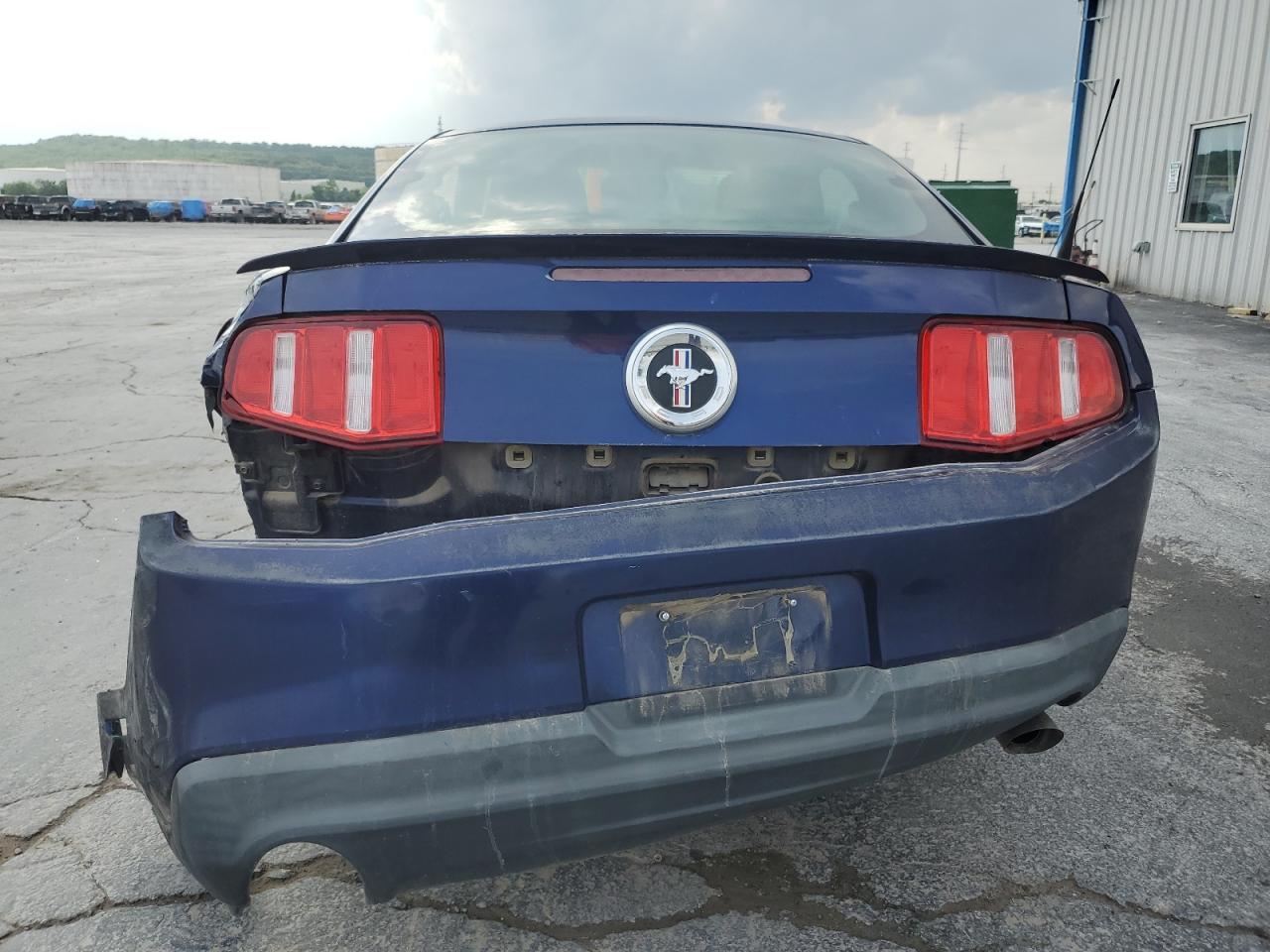 Photo 5 VIN: 1ZVBP8AM6C5225077 - FORD MUSTANG 