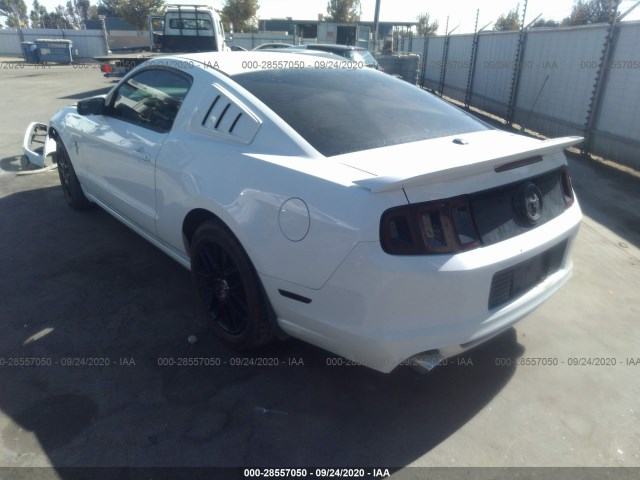 Photo 2 VIN: 1ZVBP8AM6E5210243 - FORD MUSTANG 