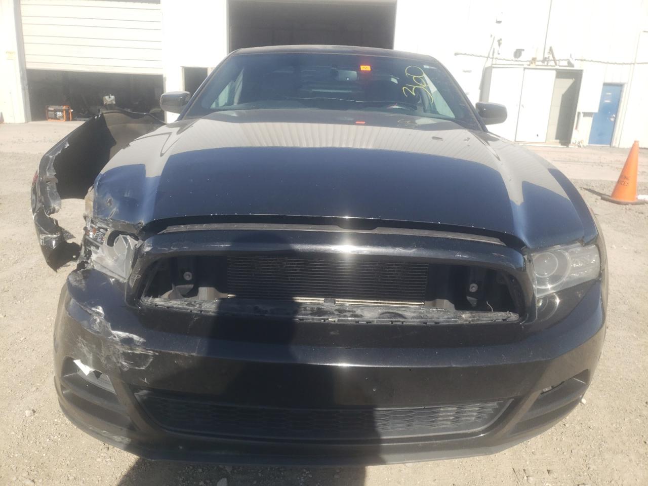 Photo 4 VIN: 1ZVBP8AM6E5232503 - FORD MUSTANG 