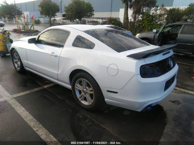 Photo 2 VIN: 1ZVBP8AM6E5288957 - FORD MUSTANG 