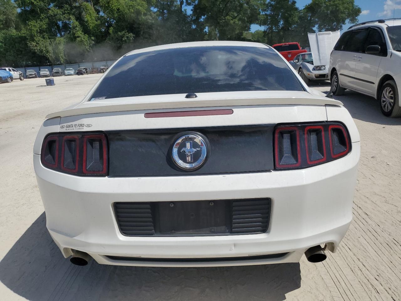 Photo 5 VIN: 1ZVBP8AM7D5212937 - FORD MUSTANG 