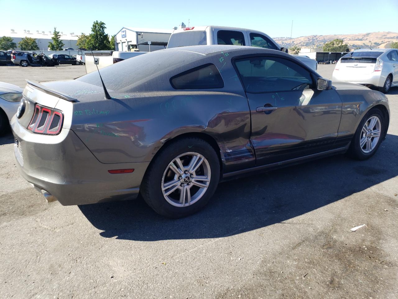 Photo 2 VIN: 1ZVBP8AM7D5271695 - FORD MUSTANG 