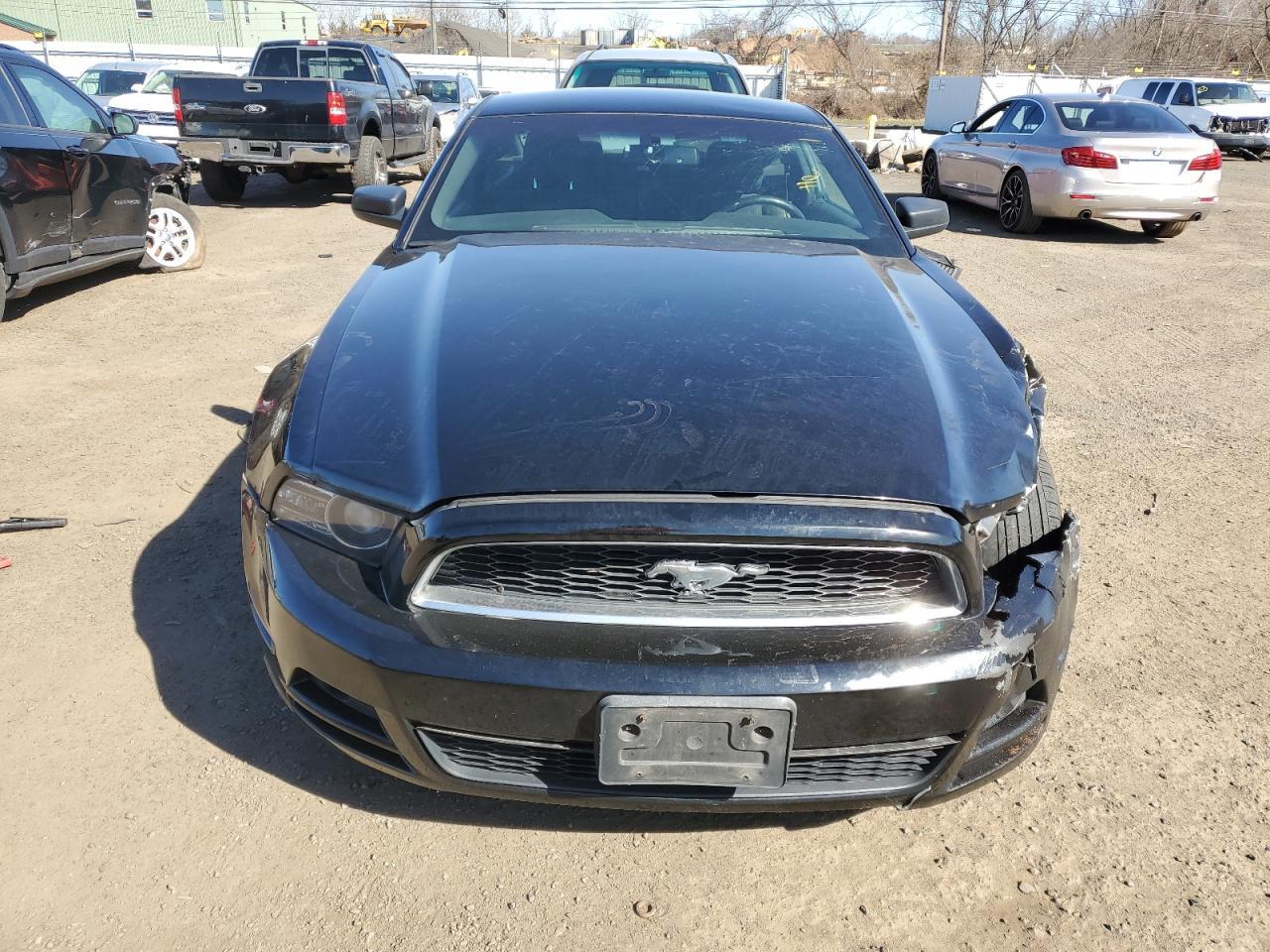 Photo 4 VIN: 1ZVBP8AM7E5269205 - FORD MUSTANG 