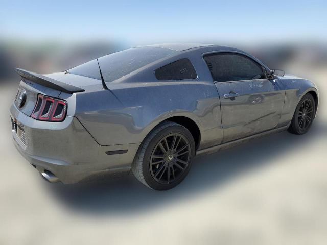 Photo 2 VIN: 1ZVBP8AM7E5299384 - FORD MUSTANG 