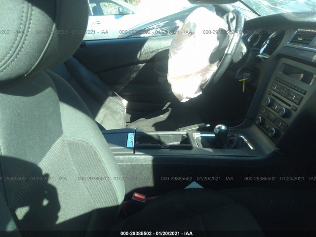 Photo 4 VIN: 1ZVBP8AM7E5305488 - FORD MUSTANG 