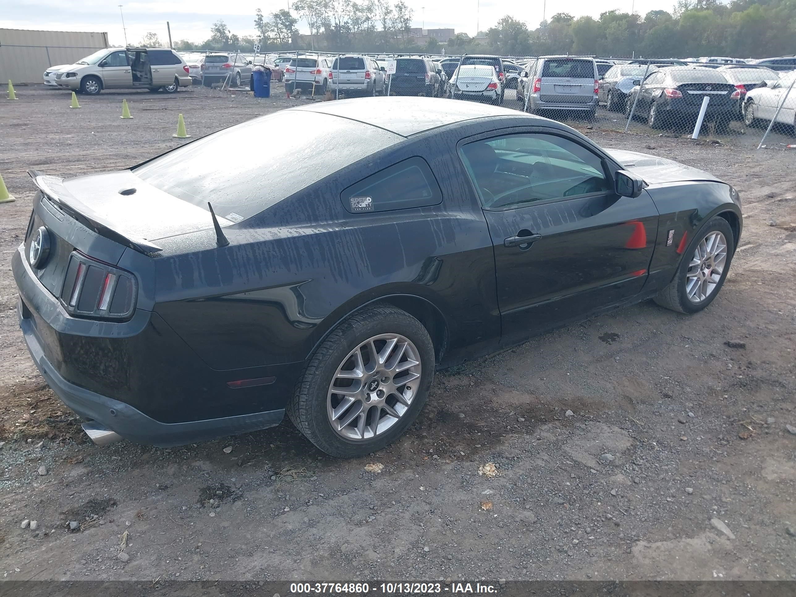 Photo 3 VIN: 1ZVBP8AM8C5204537 - FORD MUSTANG 