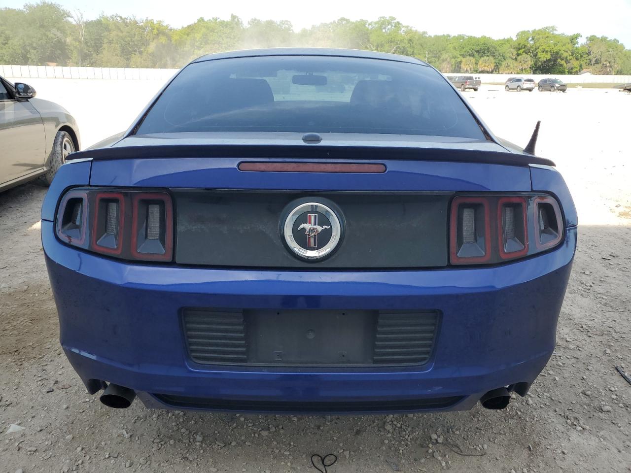 Photo 5 VIN: 1ZVBP8AM8D5268112 - FORD MUSTANG 