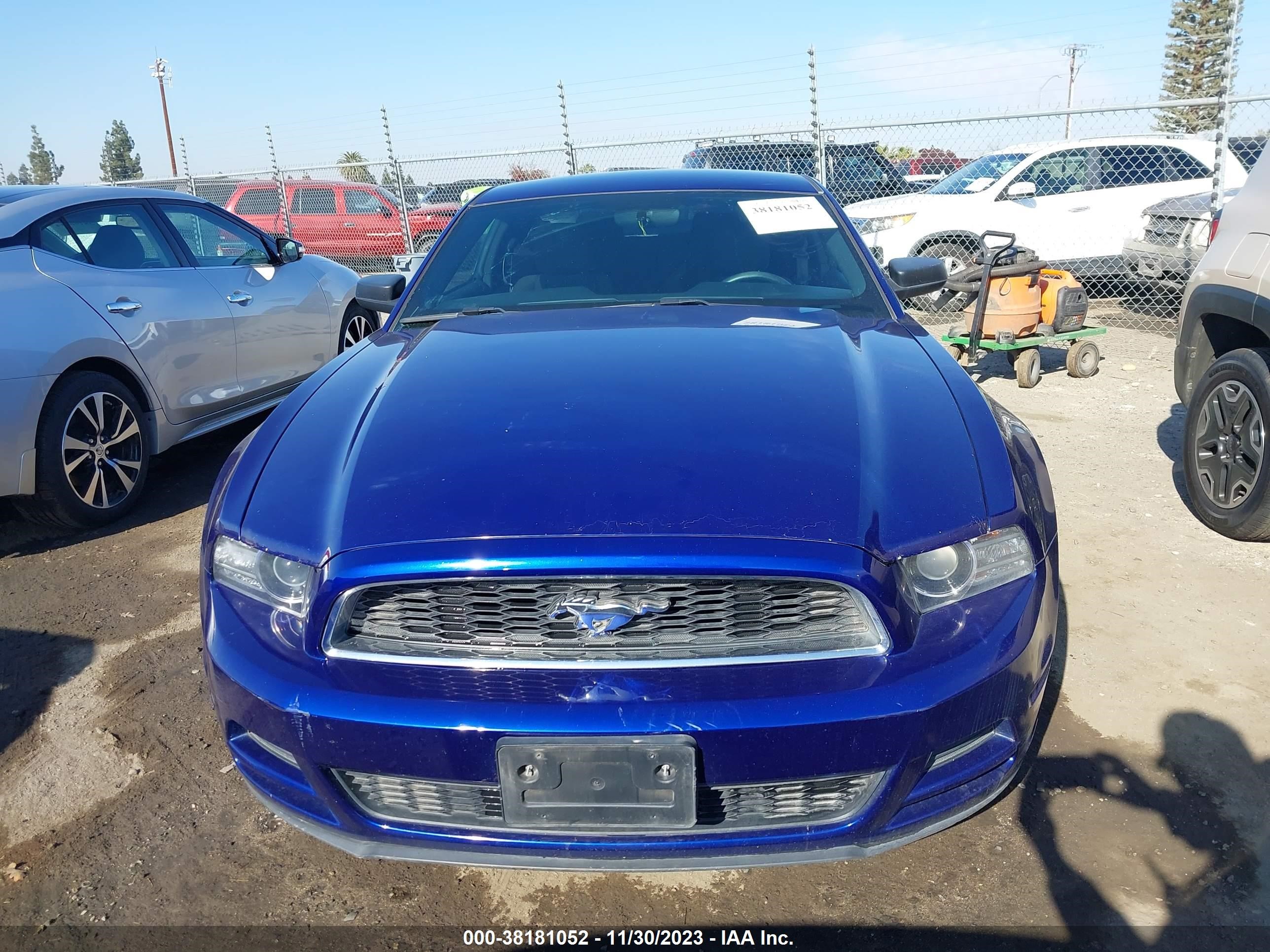 Photo 11 VIN: 1ZVBP8AM8E5274753 - FORD MUSTANG 