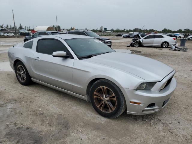 Photo 3 VIN: 1ZVBP8AM8E5306794 - FORD MUSTANG 