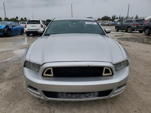 Photo 4 VIN: 1ZVBP8AM8E5306794 - FORD MUSTANG 