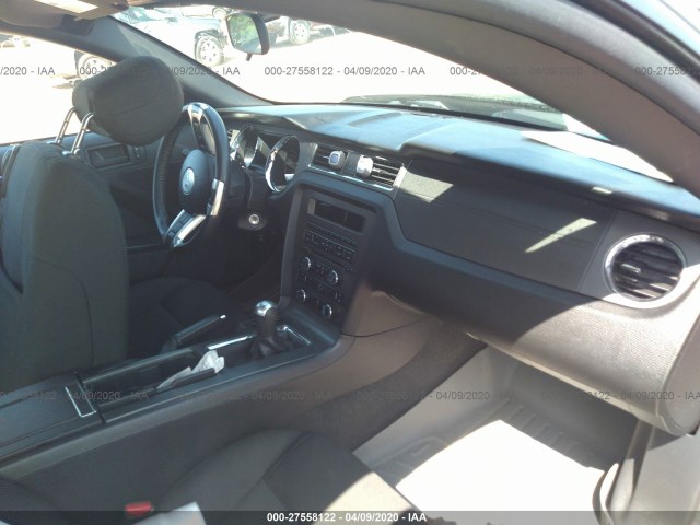 Photo 4 VIN: 1ZVBP8AM8E5330352 - FORD MUSTANG 