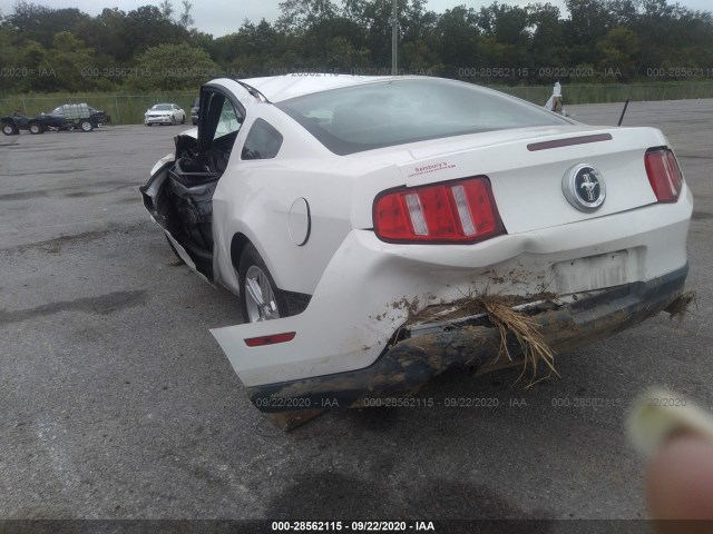 Photo 2 VIN: 1ZVBP8AM9C5222271 - FORD MUSTANG 