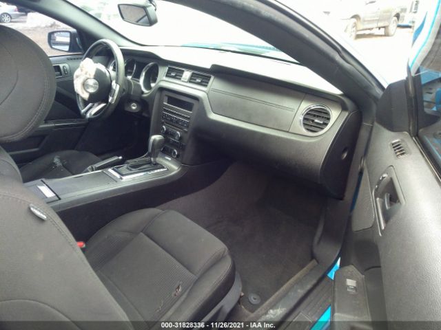 Photo 4 VIN: 1ZVBP8AM9D5244434 - FORD MUSTANG 