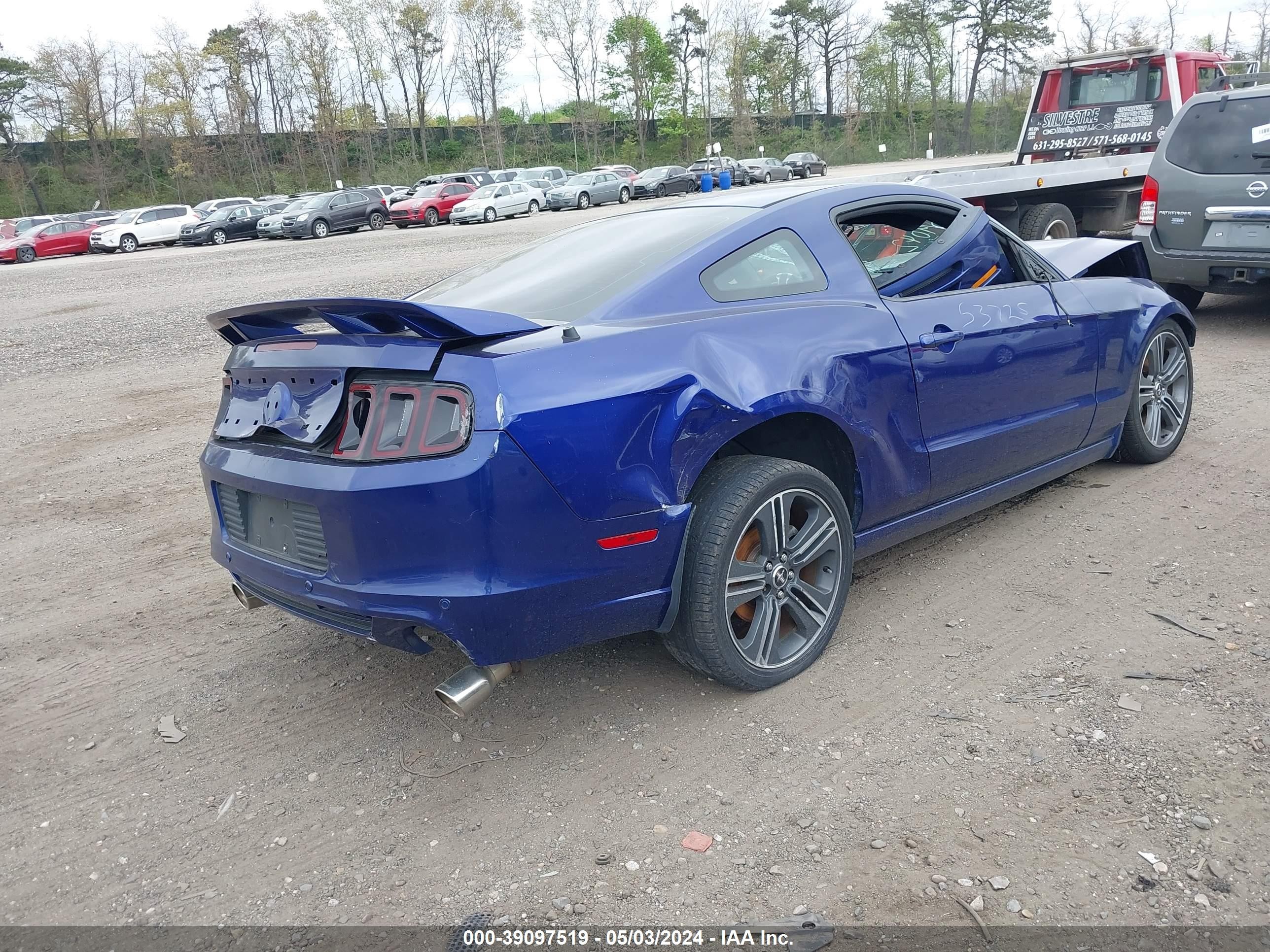 Photo 3 VIN: 1ZVBP8AM9D5245762 - FORD MUSTANG 