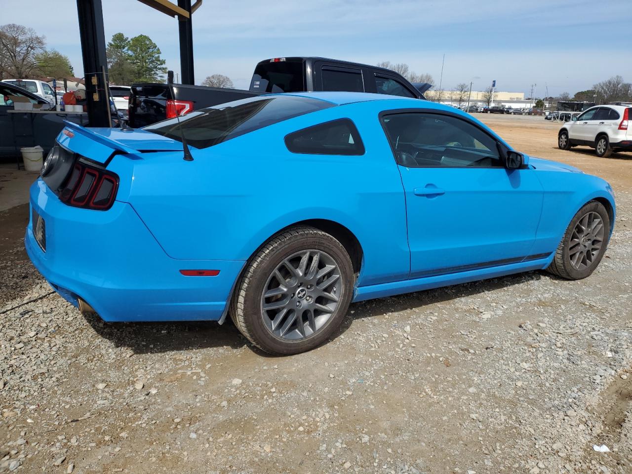 Photo 2 VIN: 1ZVBP8AM9E5239090 - FORD MUSTANG 