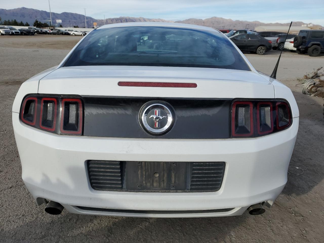 Photo 5 VIN: 1ZVBP8AM9E5242684 - FORD MUSTANG 