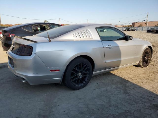 Photo 2 VIN: 1ZVBP8AMXE5257890 - FORD MUSTANG 